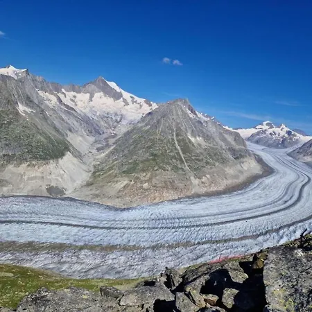 Charming Near Trails 木屋 *