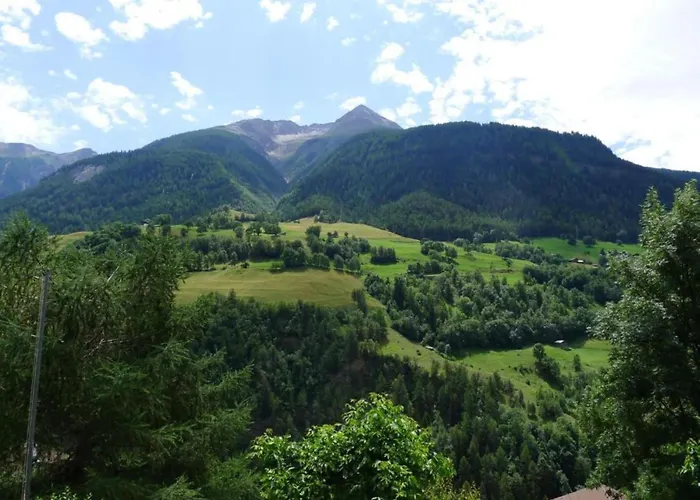 Charming Near Trails *